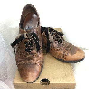 Brown Born Arletta Leather Brogue-Style Oxford Loafers with Velvet Ribbon Laces